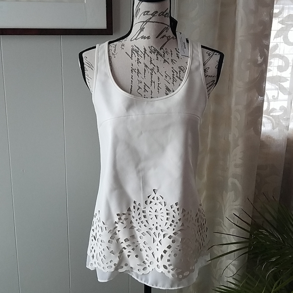 Express Winter White tank. Size M.